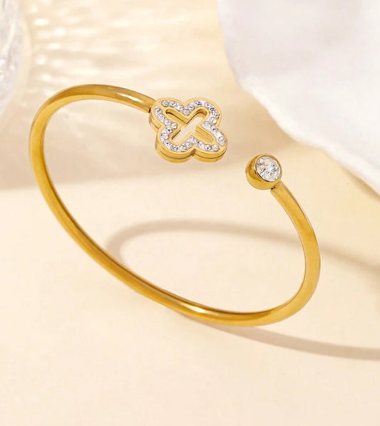 Pulsera trébol brillante