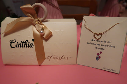 Collares  + bolsa personalizada